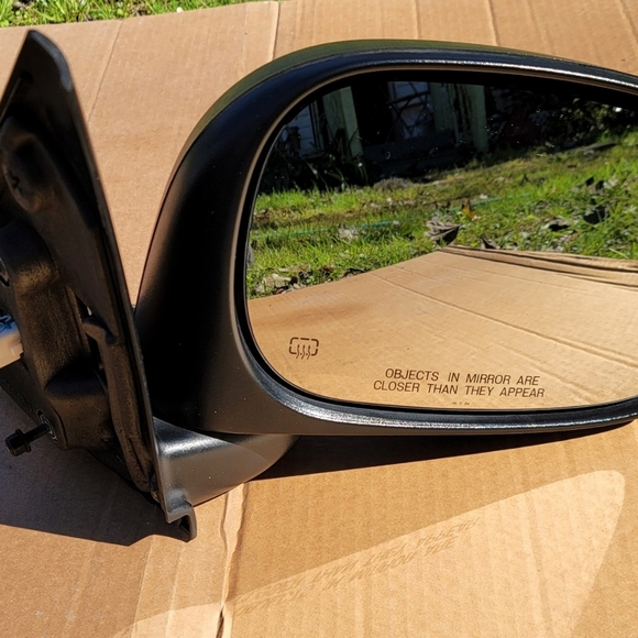 Dodge 1500 OEM Mirrors - Picture 3 of 6